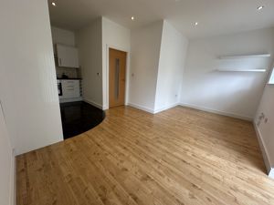 Lounge- click for photo gallery